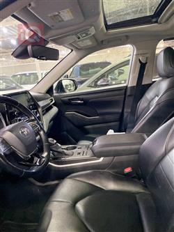 تۆیۆتا هایلاندەر